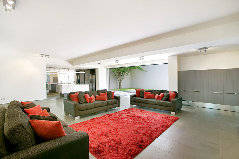 Grand Family Home Picture 1