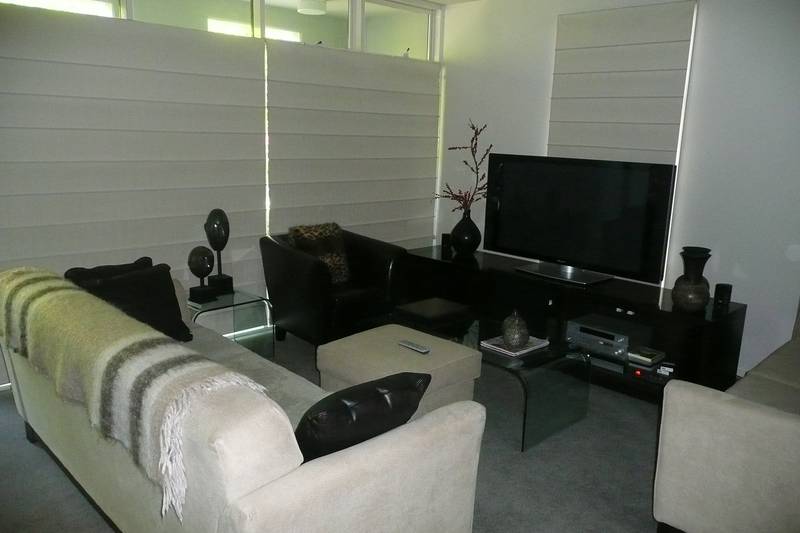 Spacious 2 Bedroom Home! Picture 3