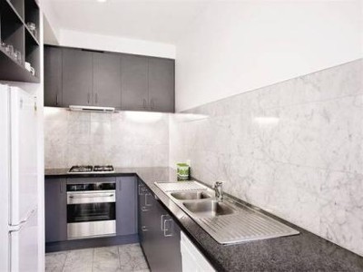 Spacious 2 Bedroom Home! Picture