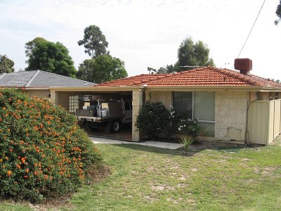 CLOSE TO RIVER Picture