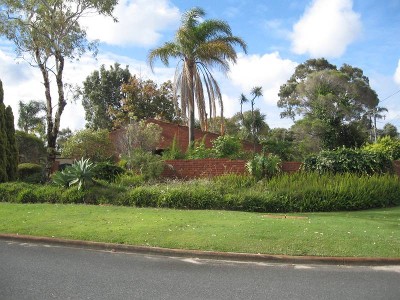 GREAT LOCATION CLOSE TO BULL CREEK PRIMARY SCHOOL Picture
