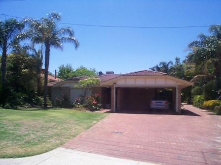 MODERN FRONT STRATA HOME Picture 1