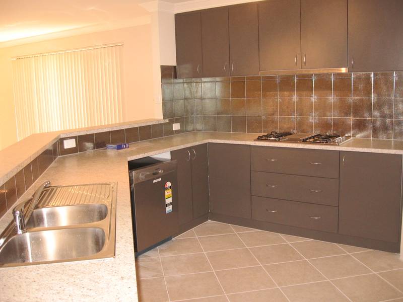 Absolutely Stunning less than 3 years old in RHSZ! Picture 2