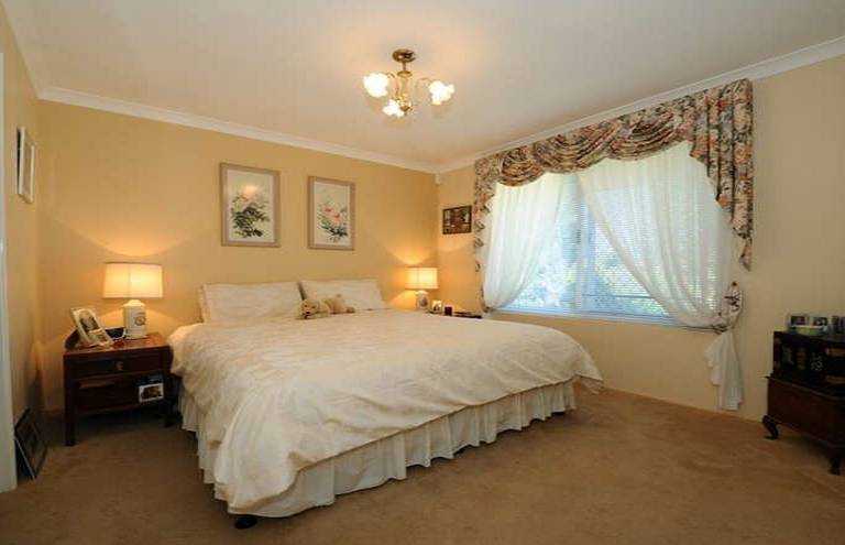 ANOTHER UNDER OFFER BY JENNY GAUCI Picture 3