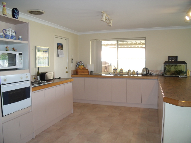 ANOTHER OFFER WANTED - OPEN SATURDAY 30TH JAN 3.30PM SHARP Picture 2