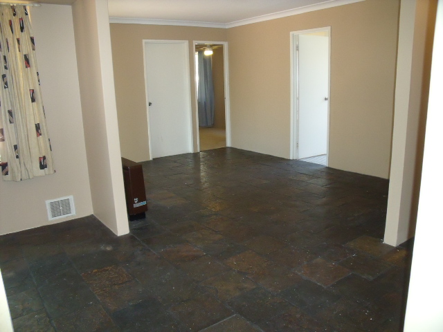 PRICED TO SELL!! Picture 3