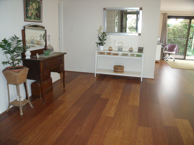 SOPHISICATION AND CLASS IN WEST LEEMING LOCATION - PRICE REDUCED TO SELL! Picture 3