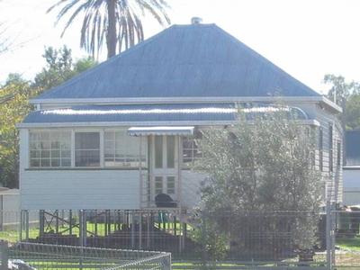 WARMTH & LOCATION Picture