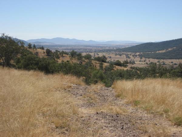 CONVENIENT LOCATION & ELEVATED LIFESTYLE Picture 3