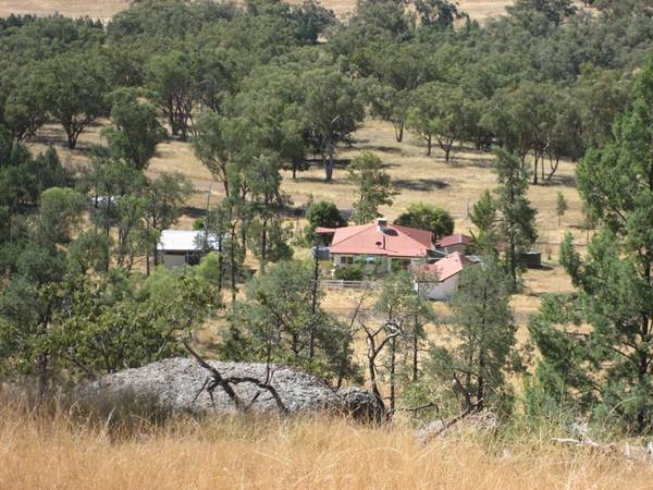 CONVENIENT LOCATION & ELEVATED LIFESTYLE Picture 2