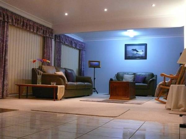 SURPRISINGLY SPACIOUS IN QUIET LOCATION Picture