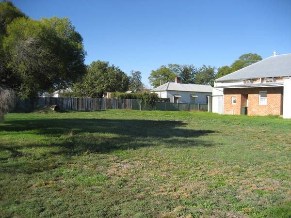 PRIME DOWNTOWN DEVELOPMENT SITE Picture 3