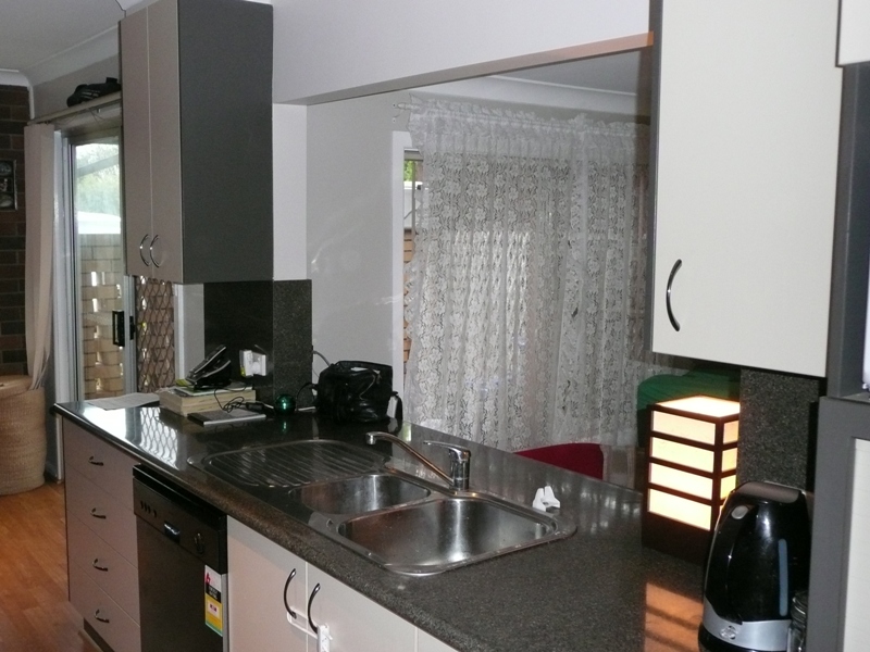 EXCEPTIONALLY QUIET FAMILY RETREAT Picture