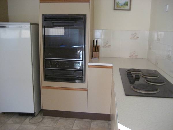 COMFORT + CONVENIENT LOCATION Picture COMFORT + CONVENIENT LOCATION Picture