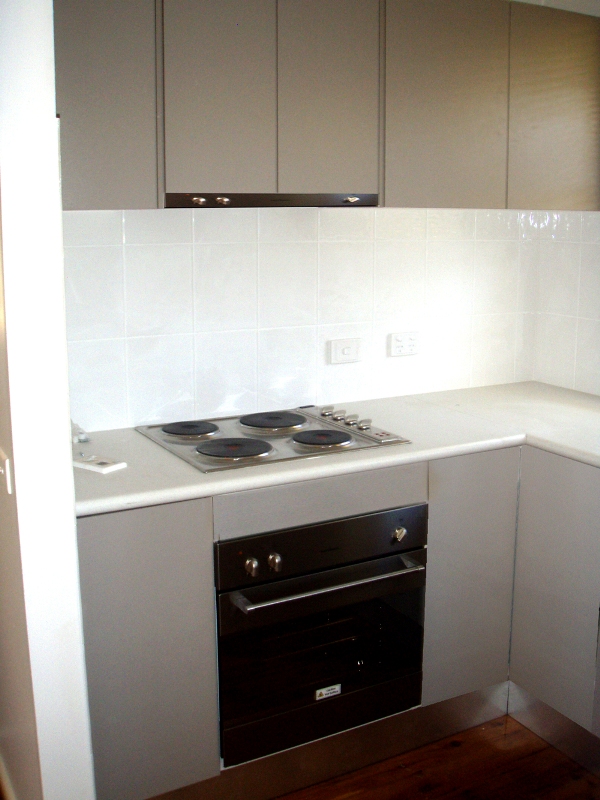 TASTEFULLY RENOVATED HOME Picture 3