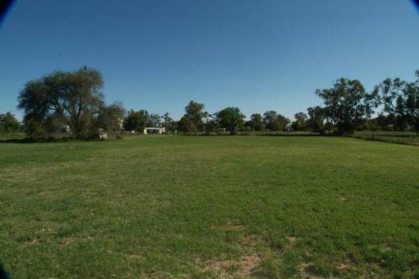 AFFORDABLE AND QUIET BLOCK IN RURAL VILLAGE Picture 1