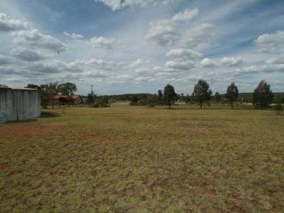 LIFESTYLE, PEACE AND SPACE FOR YOUR FAMILY'S FUTURE Picture