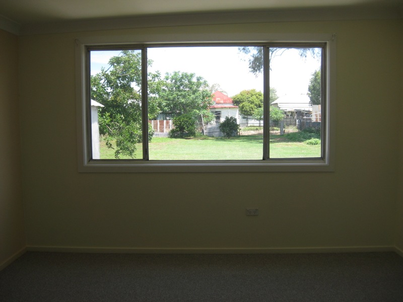 4 BEDROOM WITH AIR CON Picture 4 BEDROOM WITH AIR CON Picture