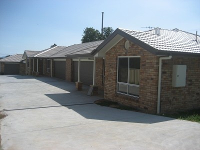 AS-NEW UNIT IN IDEAL LOCATION Picture AS-NEW UNIT IN IDEAL LOCATION Picture