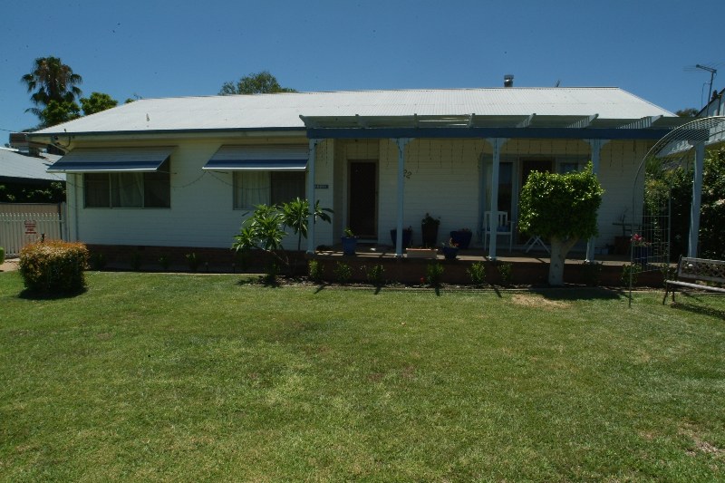 MODERNISED CHARACTER HOME AT ENTRY LEVEL PRICE Picture 1