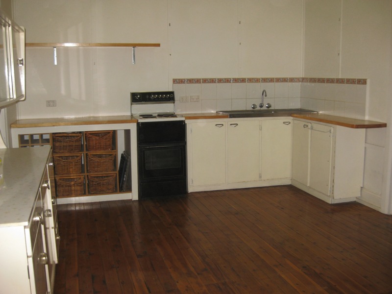 BEAUTIFUL BEULAH STREET Picture