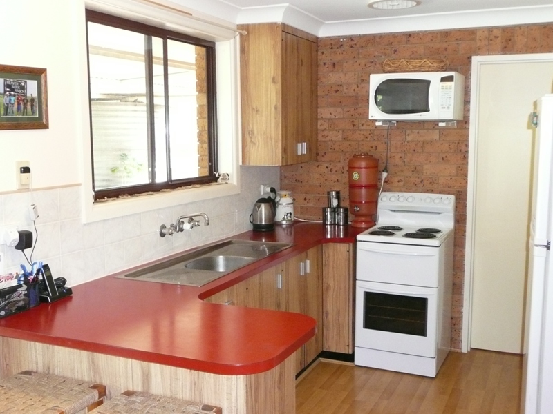 PEACEFUL, WELL PRESENTED & LOW MAINTENANCE Picture 2