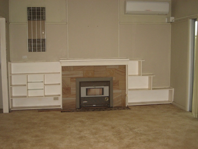 3 BEDROOMS + ATTIC Picture