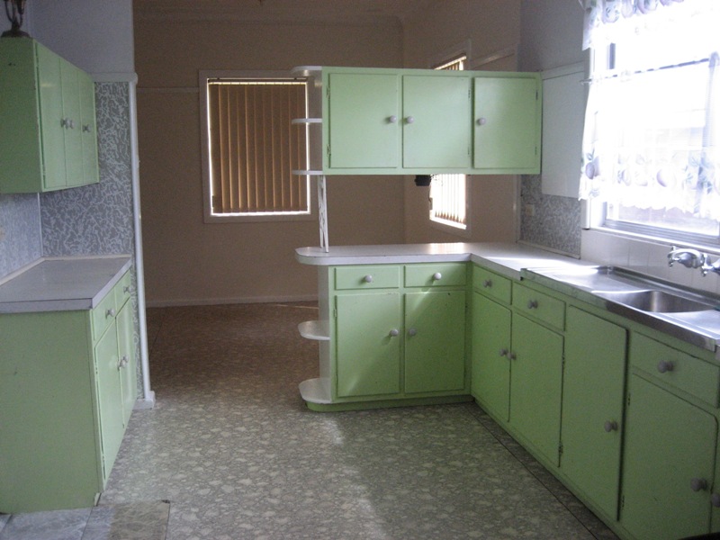 NEAT AS A PIN Picture 2