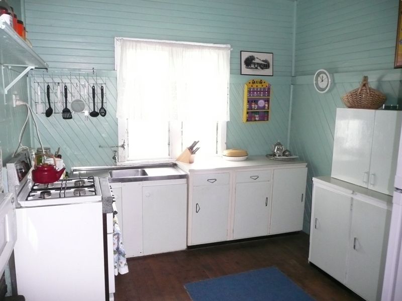 CHARMING OUTLOOK - VERY AFFORDABLE Picture 2