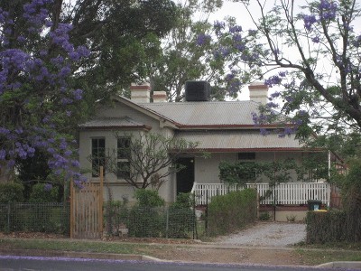 CENTRAL LOCATION Picture