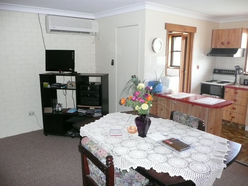 IT MIGHT BE SMALL BUT IT'S MINE Picture 3