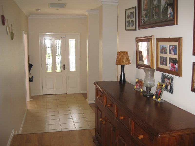 STYLISH COMFORT HAS A NEW ADDRESS Picture 3