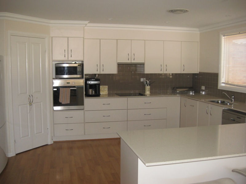 STYLISH COMFORT HAS A NEW ADDRESS Picture 2