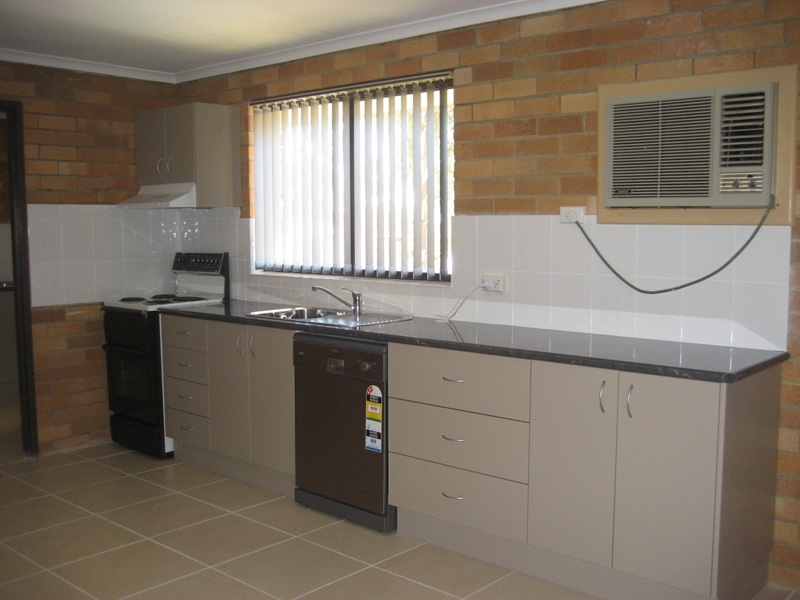 REFURBISHED UNIT Picture 2