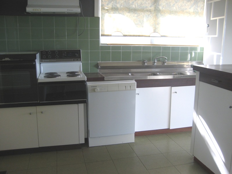 LOCATION, LOCATION, LOCATION Picture 2