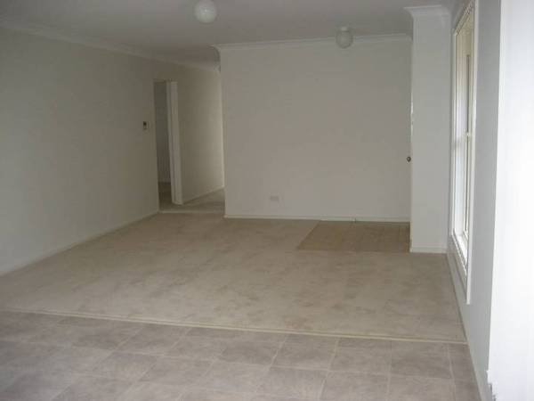 GREAT VALUE - LUXURY LIVING Picture