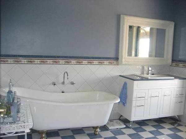 SPRING HAS ARRIVED! Picture 3