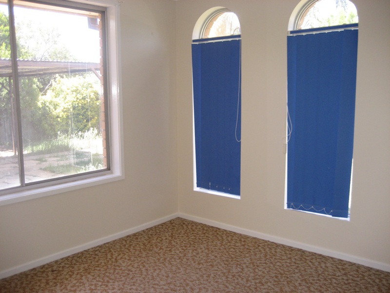 ROOM TO MOVE Picture 3