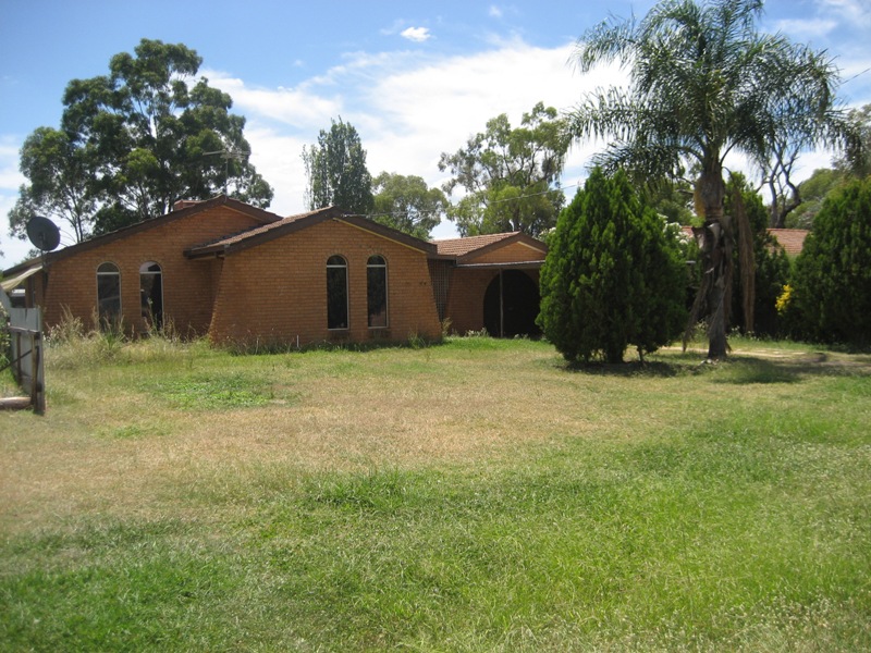 ROOM TO MOVE Picture 1