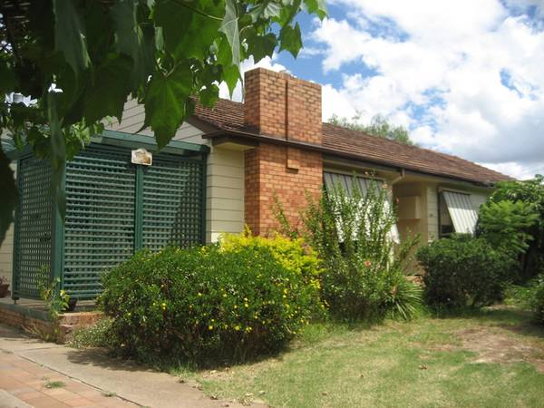 VALUE & LOCATION FOR YOUR FAMILY Picture 1