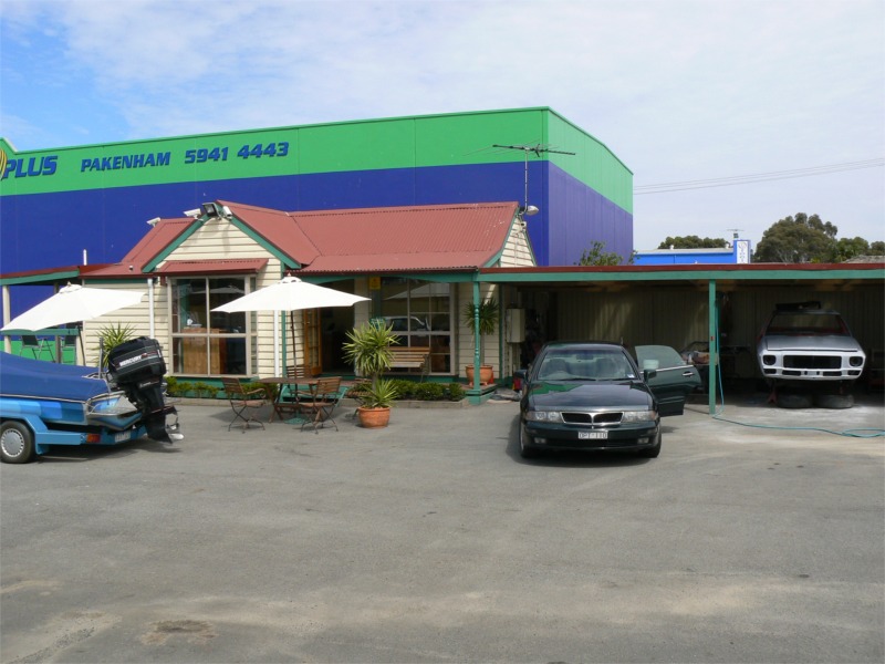 Stones throw from new Bunning's Picture 2