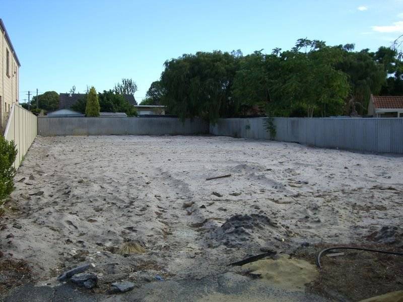 BUILD YOUR DREAM HOUSE! Picture 2