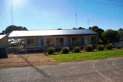 Only 400mtrs to the Beach! Picture