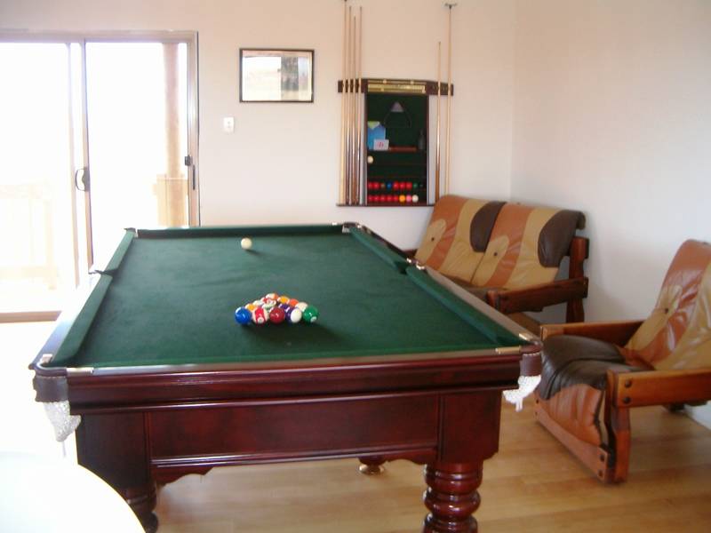 The Pole House - Executive Holidays! Picture 3