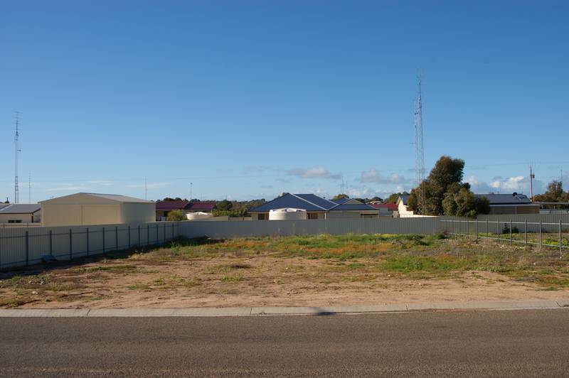 Big Ones Are Hard To Find! Picture 2