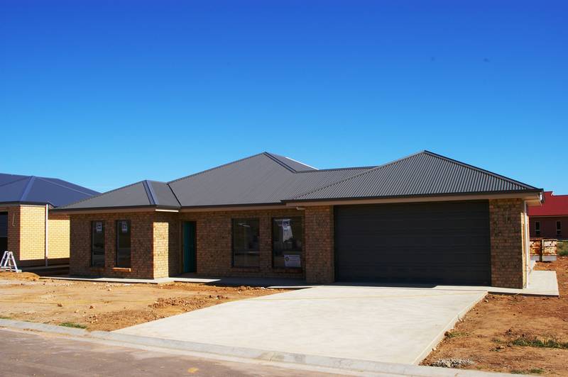 Brand New in Moonta Bay! Picture 1