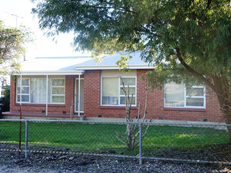 Fantastic Value in a Fantastic Location! Picture 1