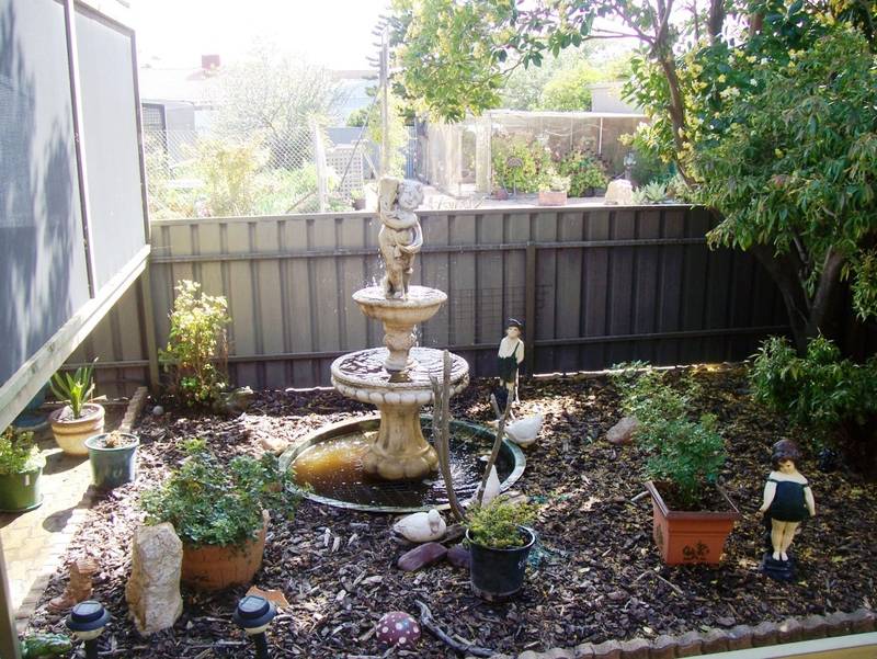 Investment in brick? Well this ones double! 1700sm block if you want space!!! Middle of town for convieiance! Picture 3