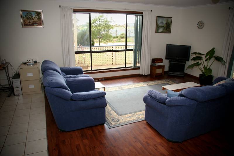 Looking For That Quiet Relaxing Lifestyle? Picture 2