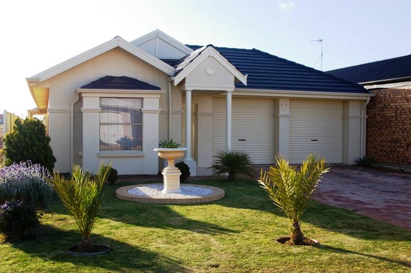 MARINA WATERFRONT....Price Reviewed....Come for a look! Picture 1